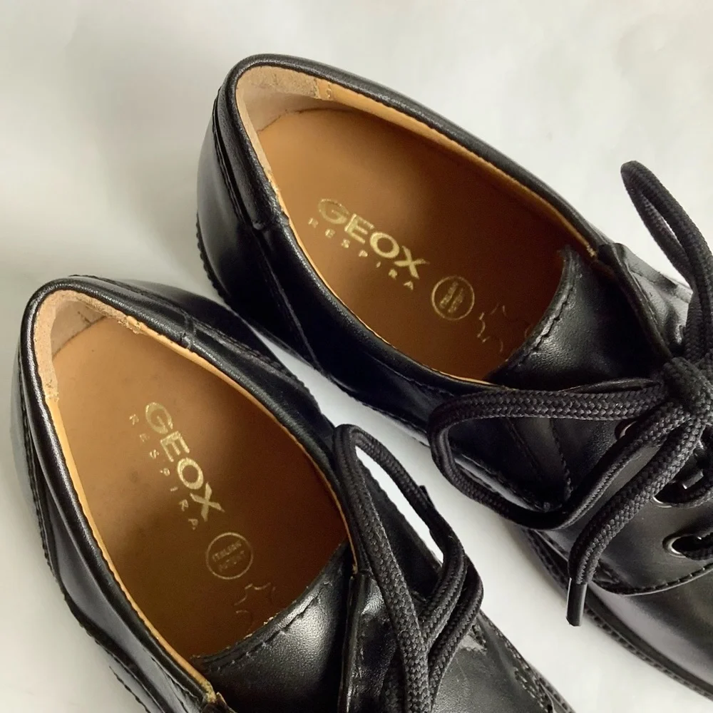 Geox J Frederick black leather  dress lace up USA 2 NWB